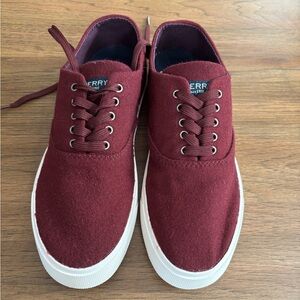 Sperry Women's Burgundy Canvas Sneakers